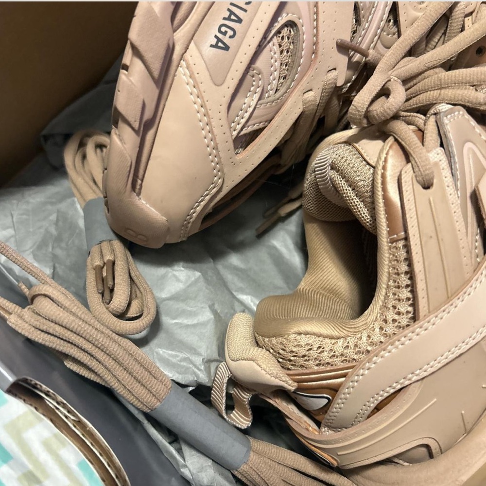 Balenciaga WOMENS TRACK SNEAKER SOLE IN BEIGE - Picture 5 of 5